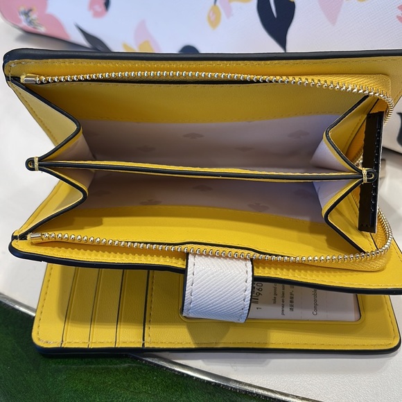 Kate Spade Staci Bee Medium Compact Bifold Wallet Bees Printed Parchment - Picture 12 of 16